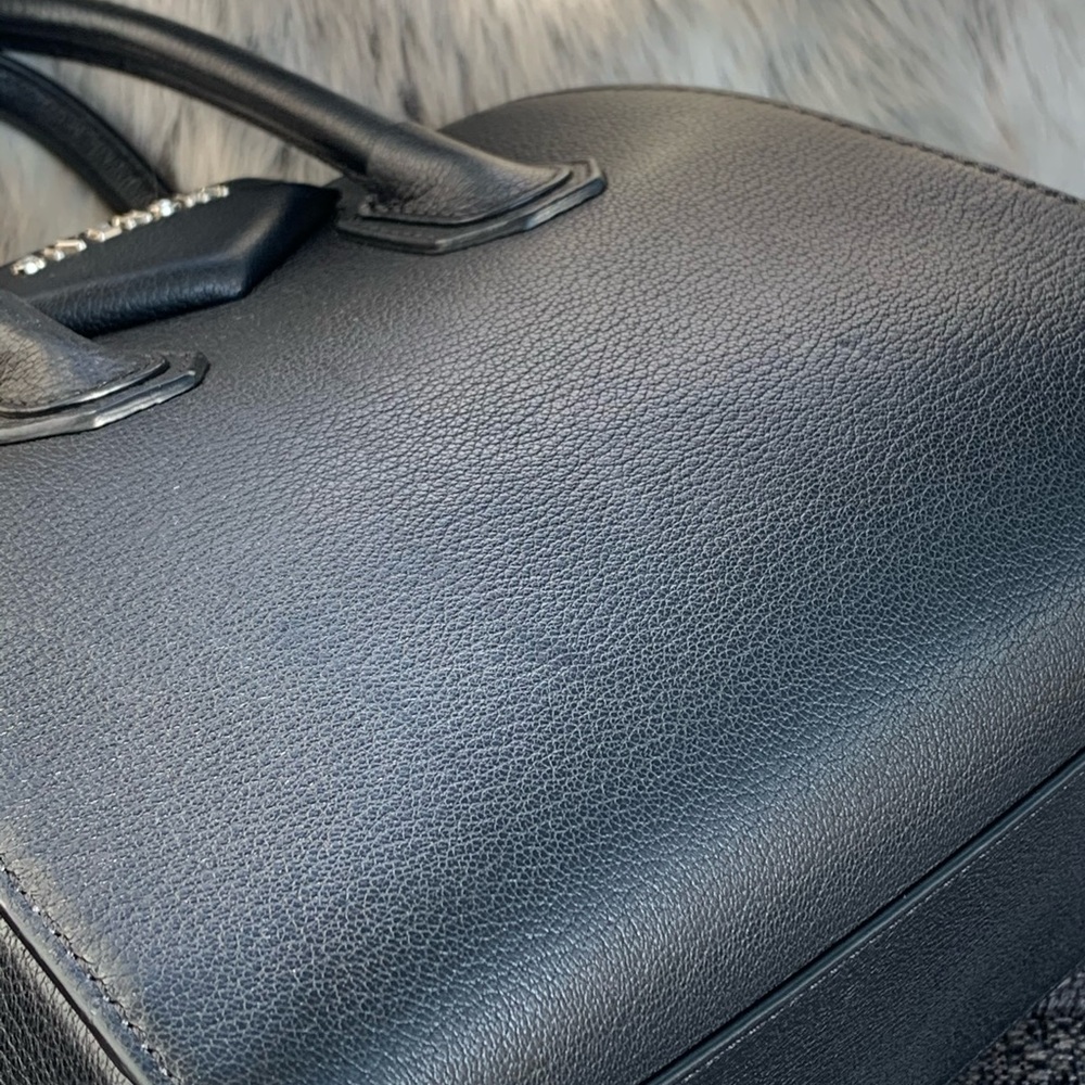 Givenchy Mini Antigona - Picture 3 of 6